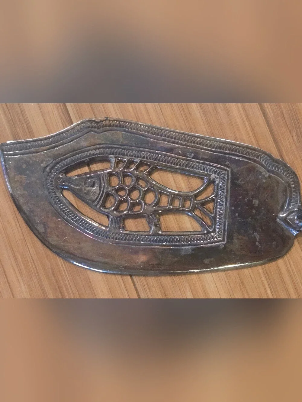 Silver Decorative Pierced Fish Server - Elegant Home Dining